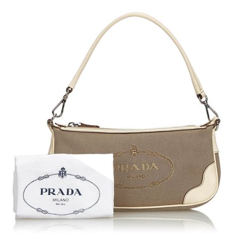 borsa baguette prada vintage